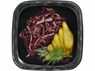 Салат из свеклы с маринованным огурчиком
